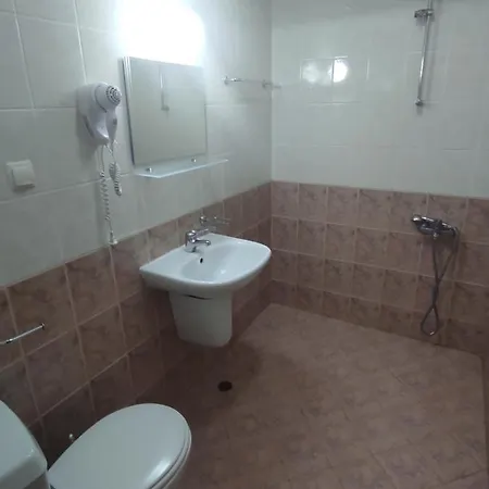 хотел андре Tchernomorets