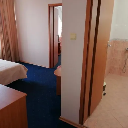 хотел андре Hotel 3*