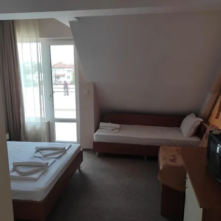 Hotel хотел андре 3*