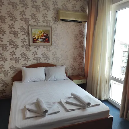 Hotel хотел андре 3*