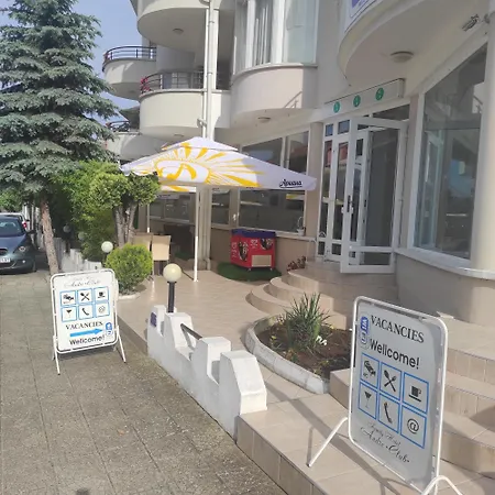 андре 3*