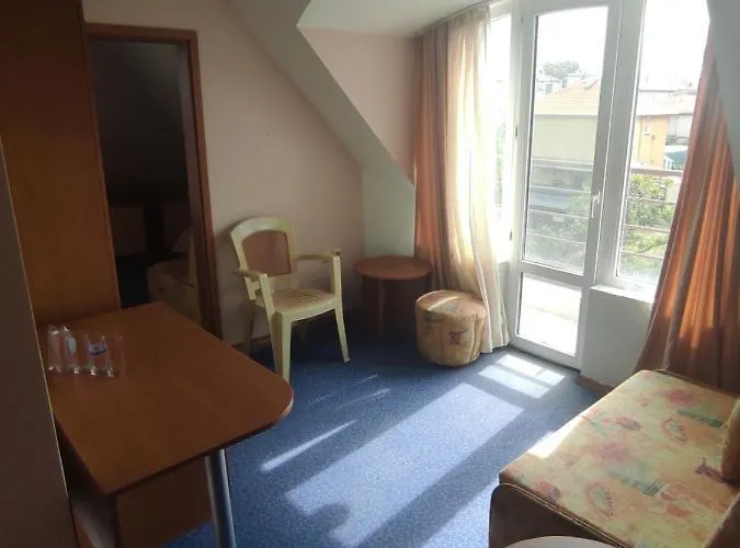 Otel хотел андре 3*