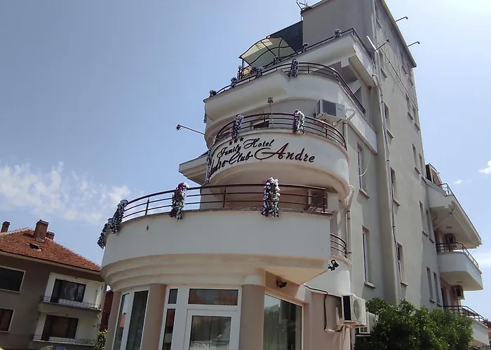 хотел андре